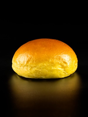 POTATO ROLL AIR de Briox Baker · de perfil, a contraluz